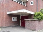 Hoofdingang en verschillende metselverbanden.
<br/>
Corrie Groen- Pickhard, 2016-06-12
